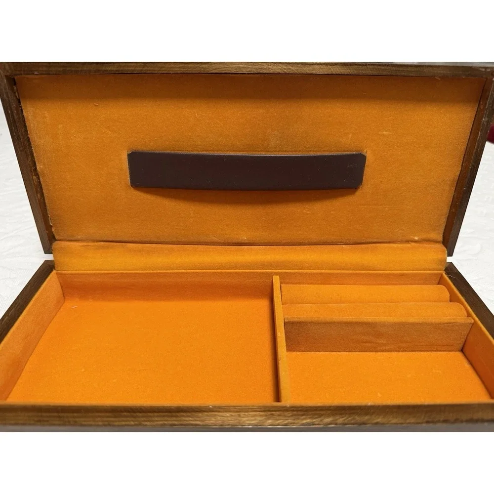 Vintage Wooden Mens Valet Box Mid Century Flip Top Wicker Rattan Lid Jewelry
